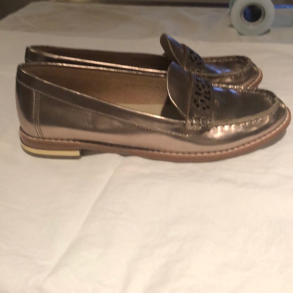 Trina Turk - Picture 2 of 5